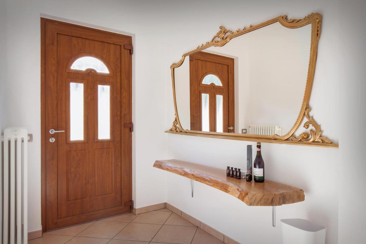Villa Mimosa-Con Piscina E Vista Lago เบรนโซเน ซูล การ์ดา ภายนอก รูปภาพ