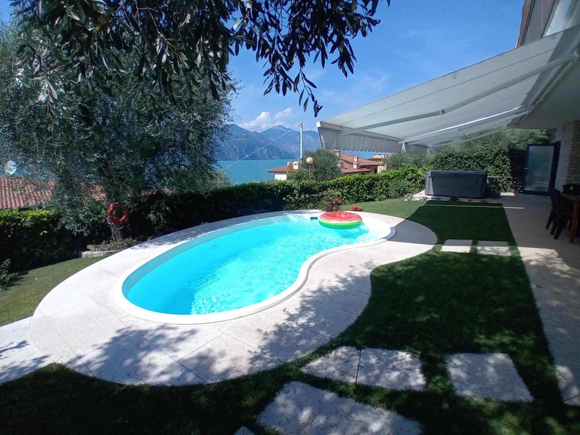 Villa Mimosa-Con Piscina E Vista Lago เบรนโซเน ซูล การ์ดา ภายนอก รูปภาพ